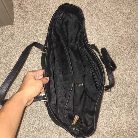 ❌SOLD❌Authentic MK Tote (Add’l Photos) - Picture 5 of 8